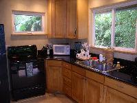 Maui cottage kitchen